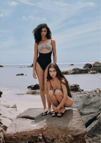 SEASHELL SLIDES IN GOLD TITANIUM BLACK